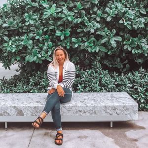 Meet your Posher, Ana